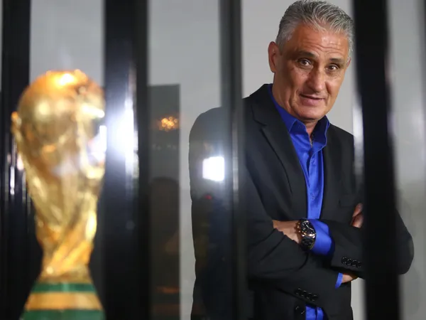 Tite sofre a maior pressão desde que assumiu o comando do Brasil