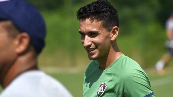 Titular da equipe treinará separado até o fim do contrato