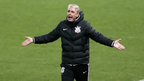 Treinador chegou ao clube no início do ano, mas não conseguiu o mesmo sucesso do Athletico-PR