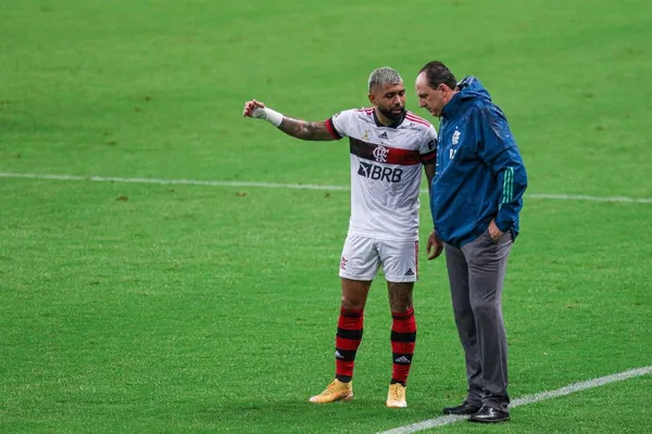 Treinador do Flamengo tem futuro em aberto no Mengão