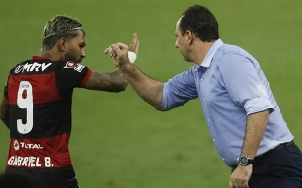 Treinador está enraivecido com o craque do Mengão