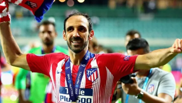 Tricolor estaria muito perto de trazer mais um craque europeu