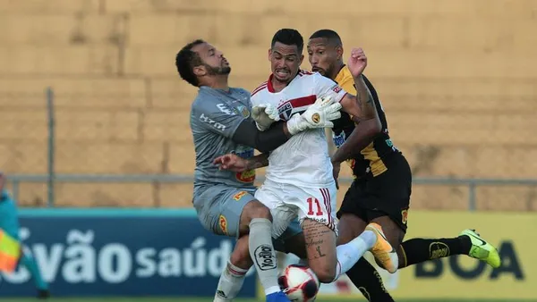 Tricolor perdeu a primeira partida na temporada