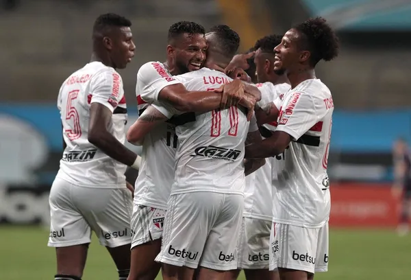 Tricolor vai em busca de acabar com a seca de títulos após bater na trave em 2020