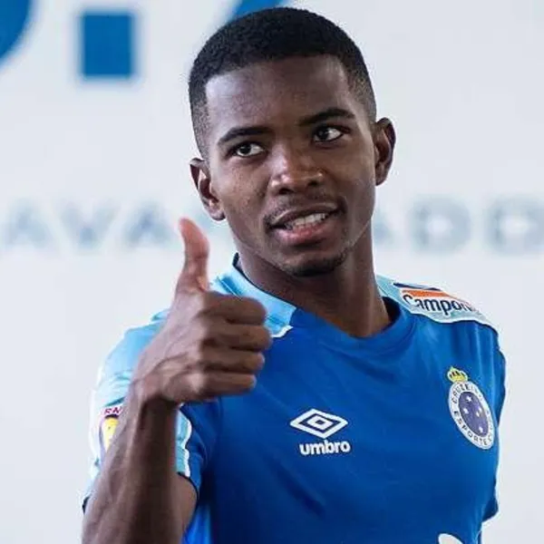 Verdão está disposto a fazer a troca para suprir a falta de defensores na equipe