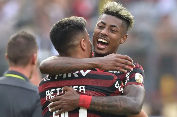 Vitória na última rodada da fase de grupos foi consolidada com o primeiro lugar da chave