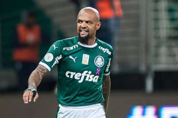 Volante esteve em campo no fracasso do Palmeiras