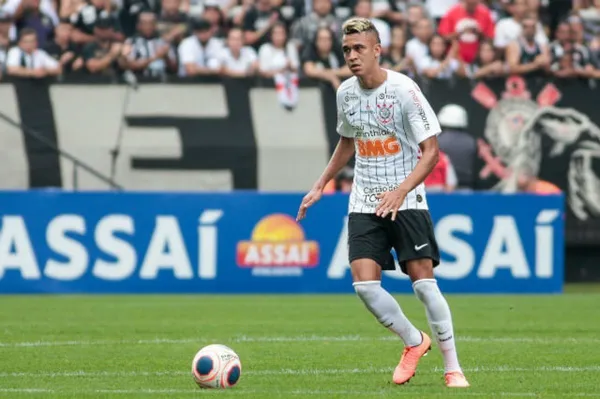 Volante preterido por Mancini pode estar no fim de sua passagem no Timão