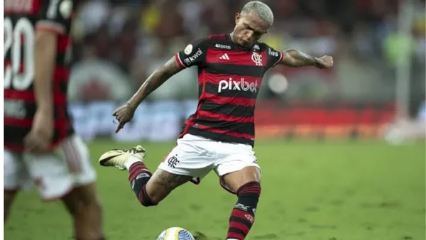 Wesley em ação pelo Flamengo