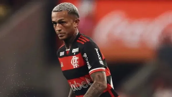 Wesley em ação pelo Flamengo