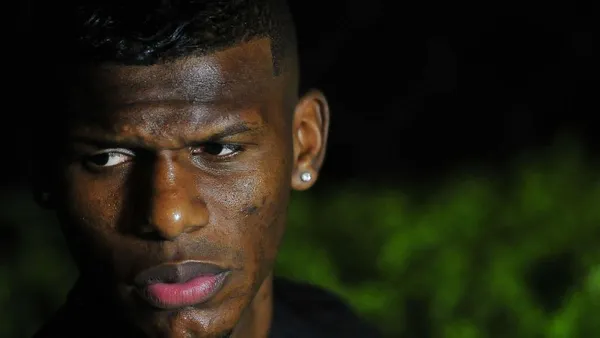 Zagueiro equatoriano está afastado do elenco