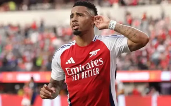 Atacante tem o futuro incerto - Foto: Richard Heathcote/Getty Images.