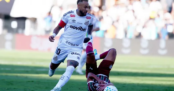 Camisa 10 chamou atenção após o apito final. Foto: Jota Erre/AGIF