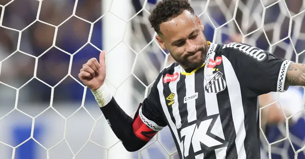 Neymar tem bons números pelo Santos. Foto: Mauricio De Souza/AGIF
