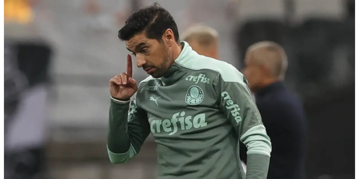 Abel Ferreira triste com a camisa do Palmeiras