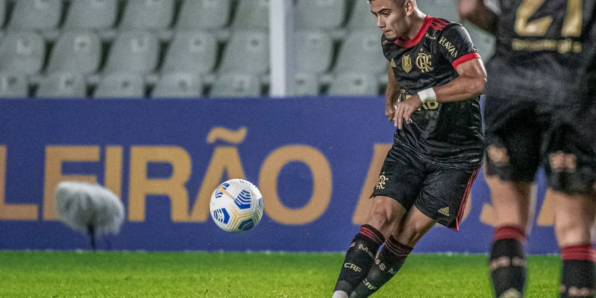 Andreas Pereira teve uma passagem de altos e baixos pelo Flamengo e agora pode querer voltar