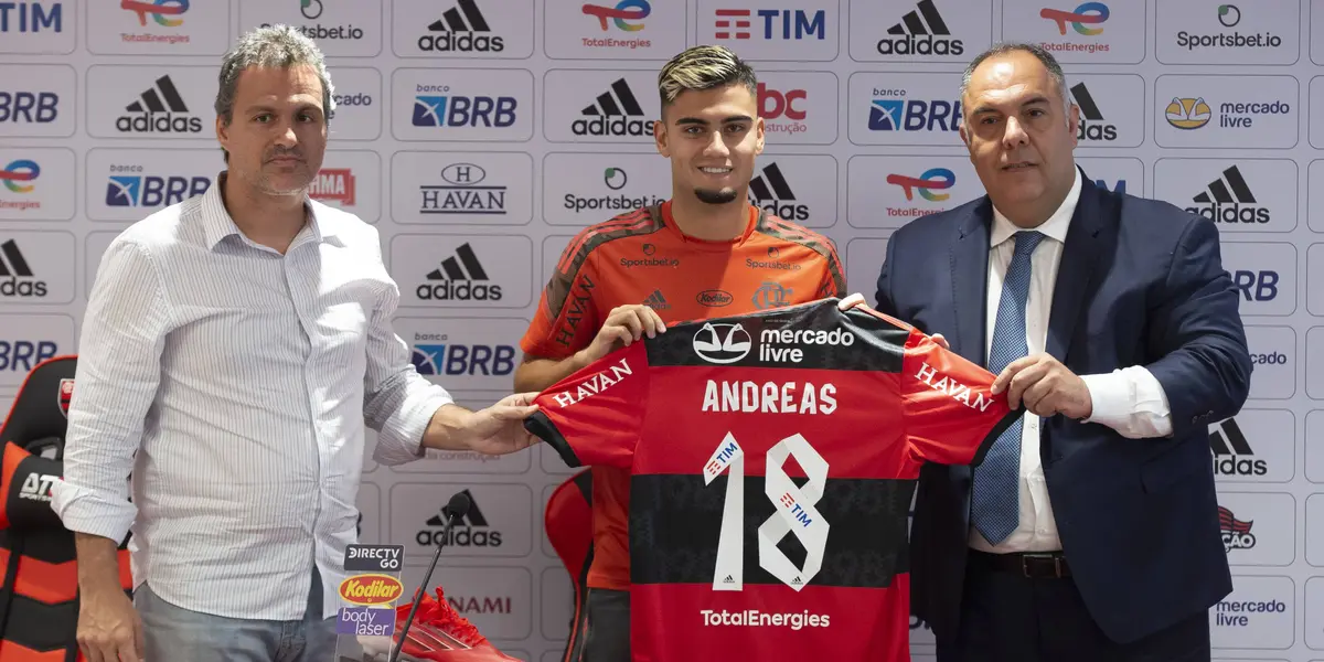 Apresentação oficial de Andreas Pereira aconteceu nessa segunda-feira (23) e novo reforço roubou a cena ao comentar sobre disputa com Arrascaeta