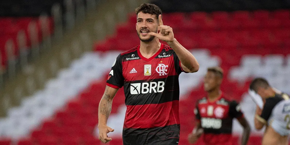 Gustavo Henrique ganhou destaque no Flamengo sob o comando de Renato Portaluppi e pode ser o próximo a sair do Mengão