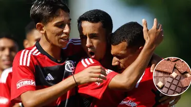 Jogadores da base do Flamengo comemoram gol marcado em partida do clube