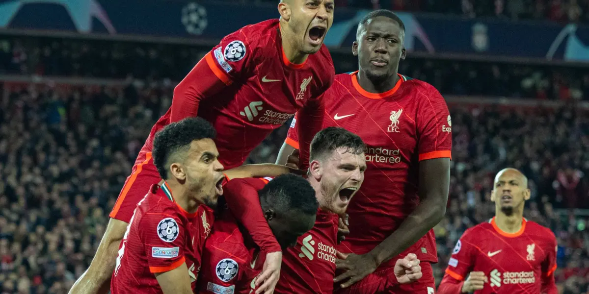 Jogo de ida das semifinais