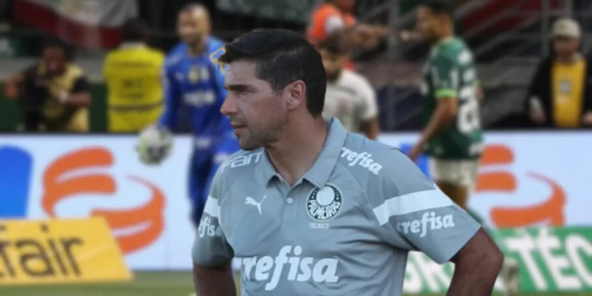 O treinador estava bastante irritado após o empate entre Palmeiras x Corinthians