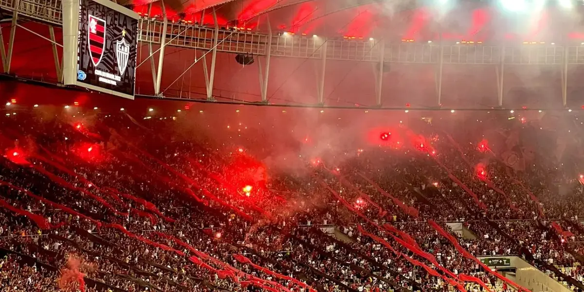 Torcida do Flamengo criticou o técnico por escolha, e pedido foi atendido no segundo tempo