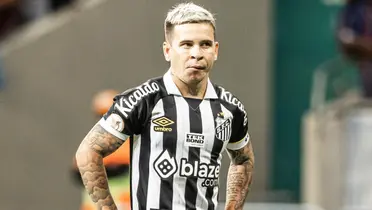 A atitude de Soteldo que irrita a diretoria (Foto: Santos)