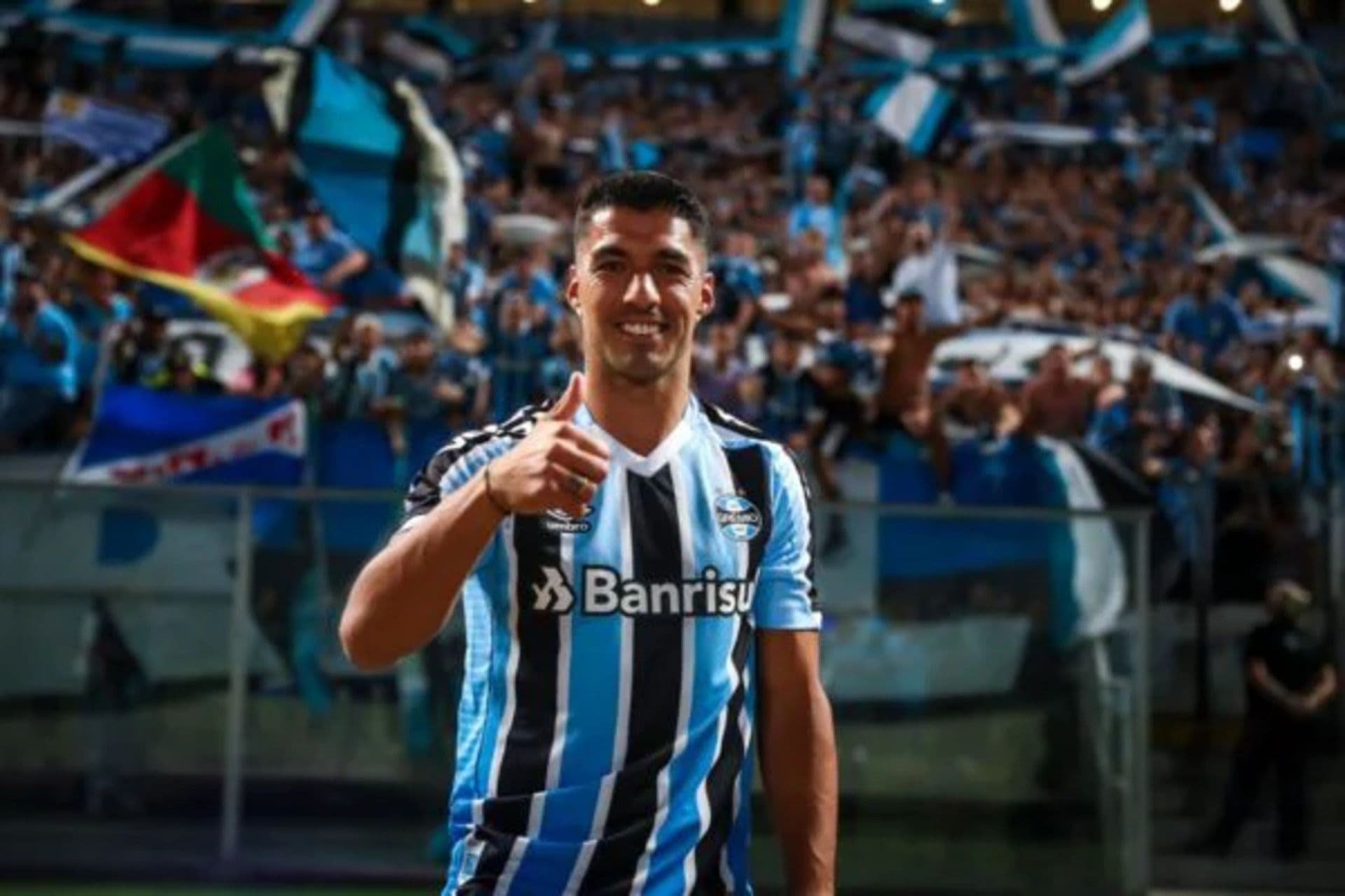 A atitude de Luis Suárez no Grêmio deixou todos de boca aberta e pode ser um tapa na cara de jogadores como Douglas Costa