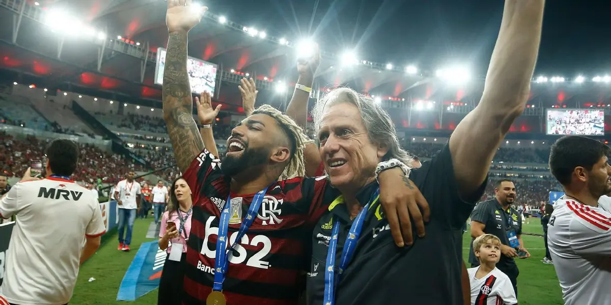 A busca implacável do Flamengo por um novo treinador dá voltas, mas sempre chega em Jorge Jesus