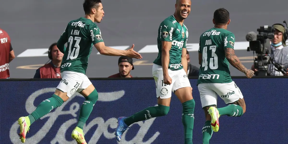 A Confederação Sul-Americana de Futebol deu a notícia por meio de sua conta oficial no Twitter. Palmeiras e Athletico Paranaense tentarão levantar o troféu em uma final de duas mãos.