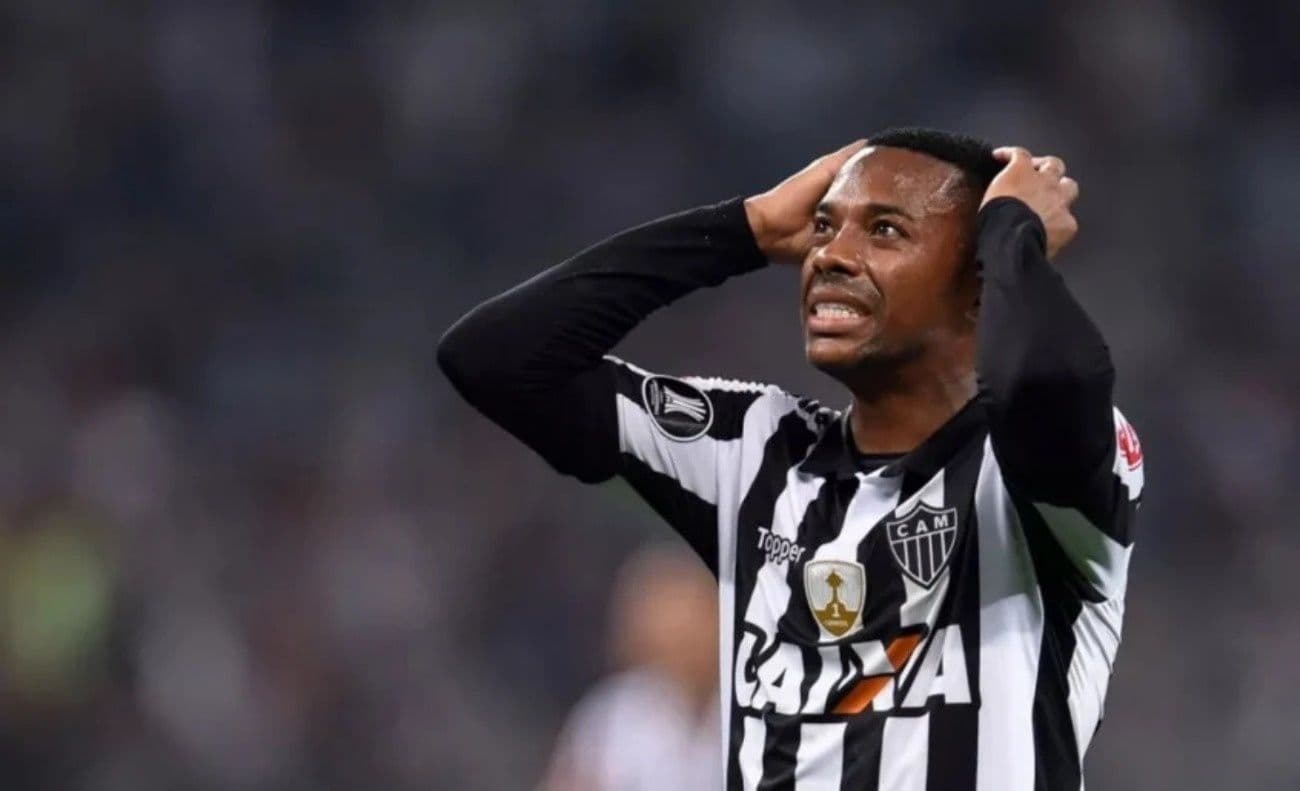 A defesa de Robinho ironizou o Ministério Público por não encontrar o jogador