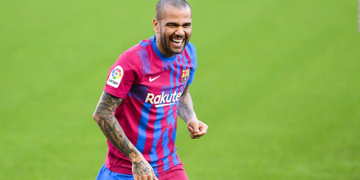 A equipa do Barça enfrenta o Linares, na Andaluzia, esta quarta-feira, jogo em que recupera Ousmane Dembélé, que fez exames negativos e já tem Dani Alves.