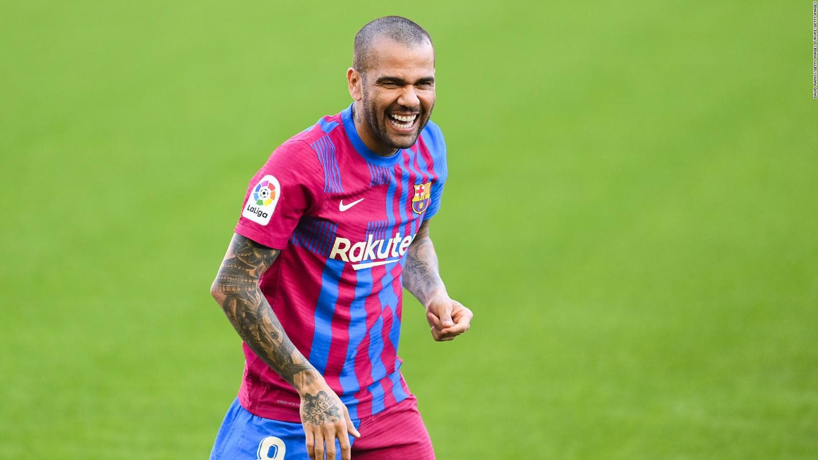 A equipa do Barça enfrenta o Linares, na Andaluzia, esta quarta-feira, jogo em que recupera Ousmane Dembélé, que fez exames negativos e já tem Dani Alves.