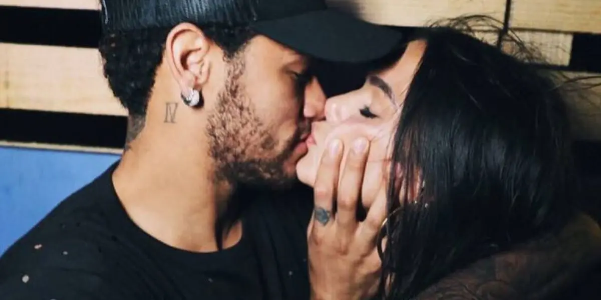 A estrela brasileira postou no Instagram algumas imagens de ambos no Brasil. Ela e 'Ney' viajaram para o 'país do samba' para curtir as férias de Natal em dezembro.