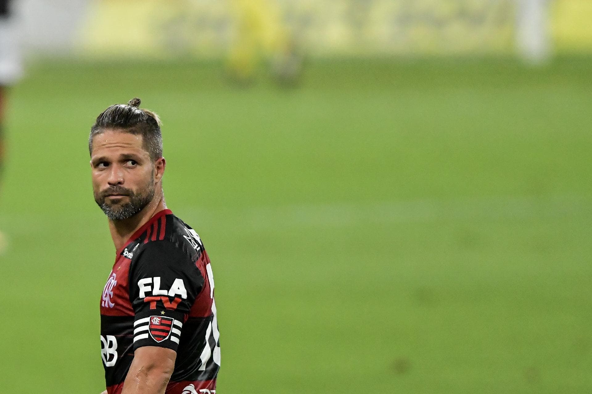 A goleada sofrida para o Internacional pelo Campeonato Brasileiro no último domingo não poupou Diego de provocar o rival