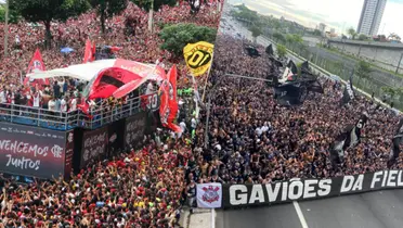 A história das torcidas organizadas no Brasil / X