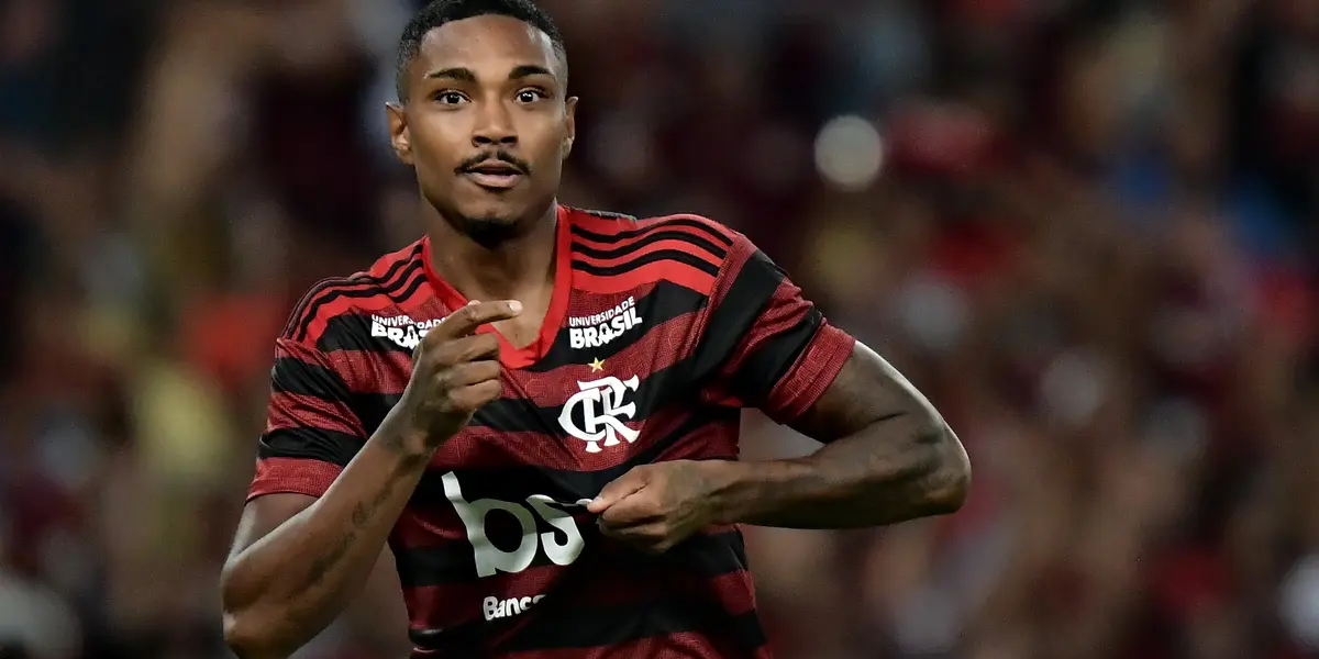 A irmã de Vitinho faz sucesso nas redes sociais