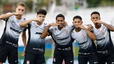 A joia da base do Corinthians que pode estar de saida (Foto: Corinthians)