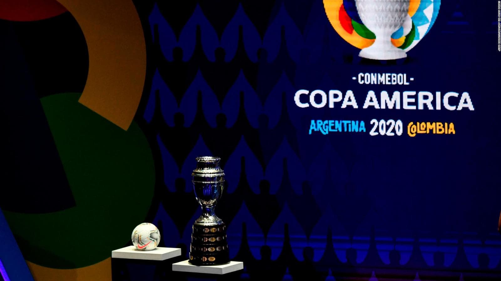 A maior entidade do futebol sul-americano divulgou a mensagem em suas redes sociais, garantindo que vão "analisar a oferta de outros países" para sediar o evento.