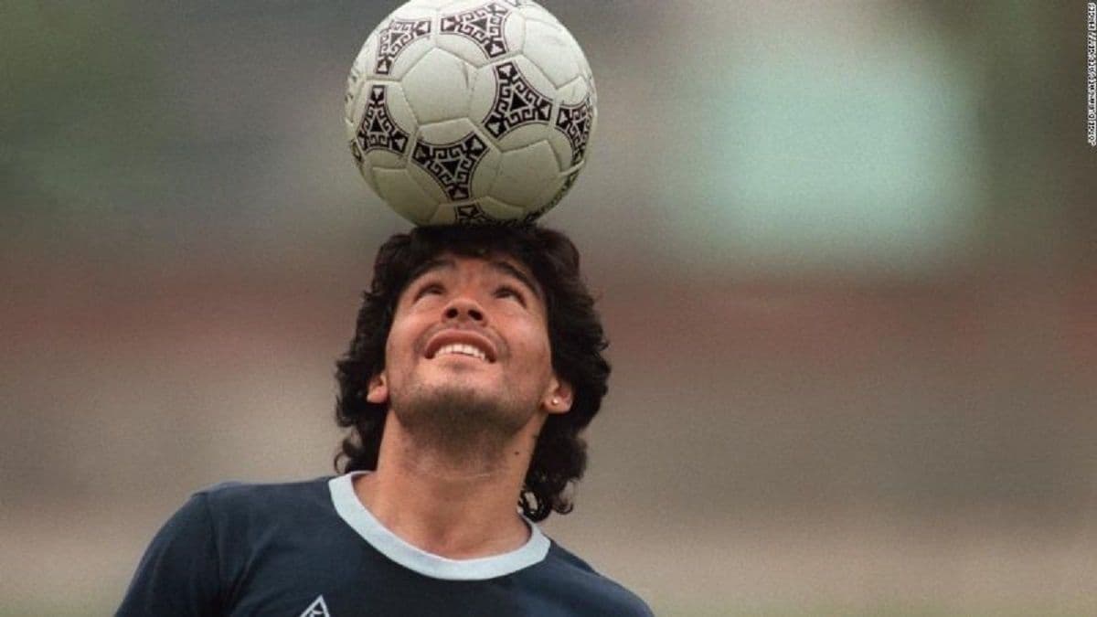 A notícia de sua morte chocou o mundo e milhares de fãs de futebol lamentam sua saída inesperada