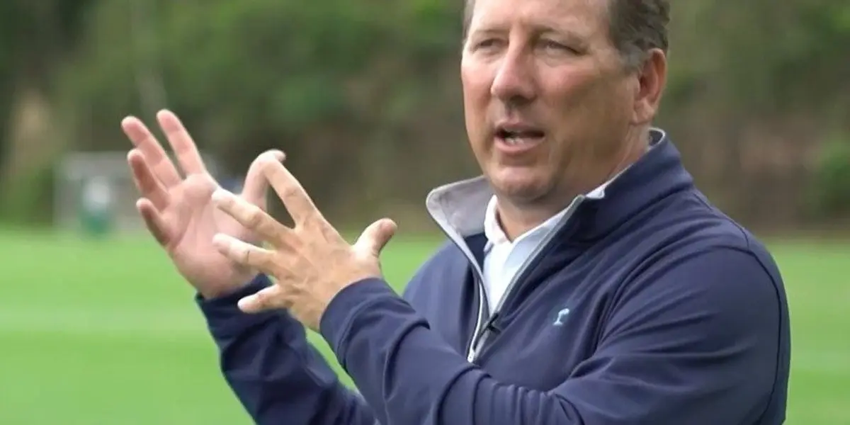 A notícia foi divulgada inicialmente pelo jornalista Thiago Franklin e confirmada pelo GE