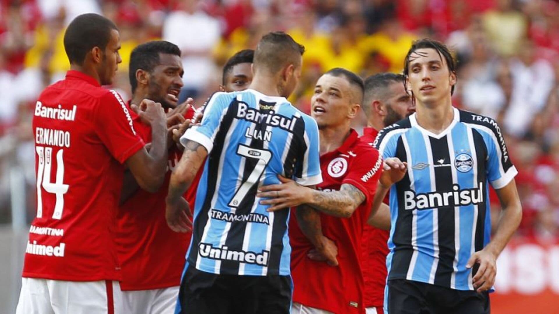 A partida mais esperada do Campeonato Gaúcho, o clássico Gre-Nal, pode ter uma novidade que deixou gremistas revoltados