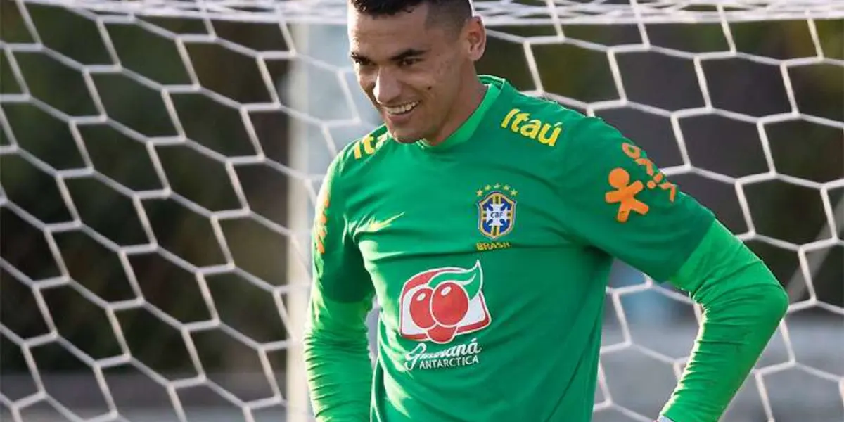 A procura no mercado nacional continua, com o Flamengo atento ao goleiro do Athletico-PR