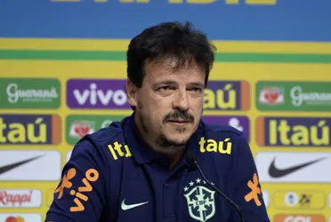 (FOTO) A reação de Fernando Diniz quando a Bolívia marcou um golaço a Brasil