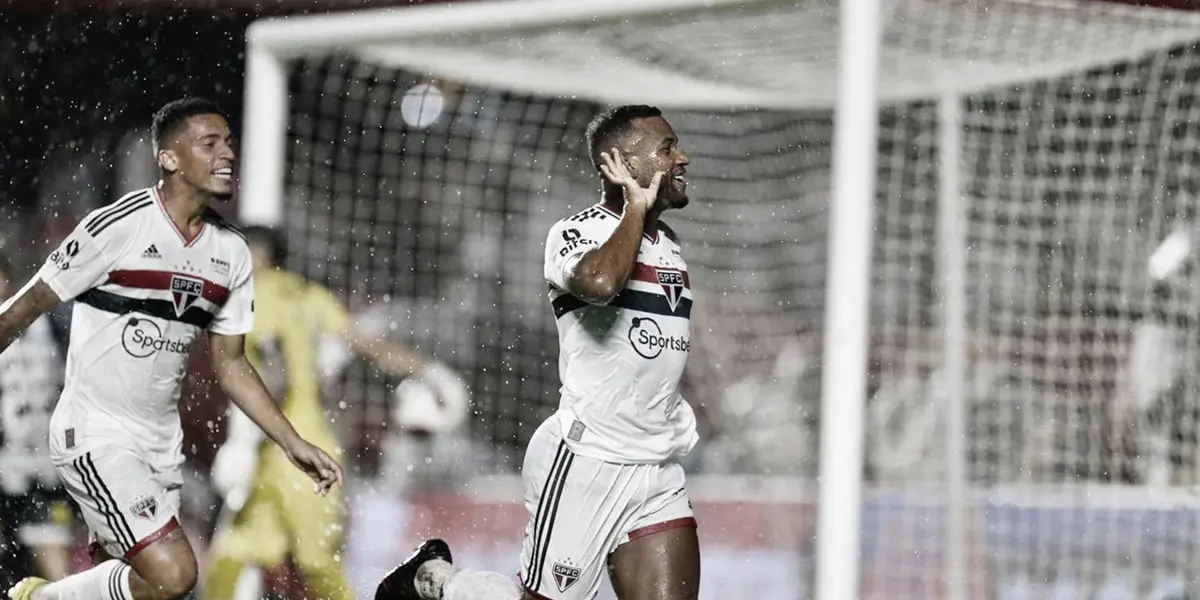 A torcida do São Paulo está revoltada após a partida deste sábado, em que o São Bernardo mostrou por que faz uma grande campanha no Campeonato Paulista