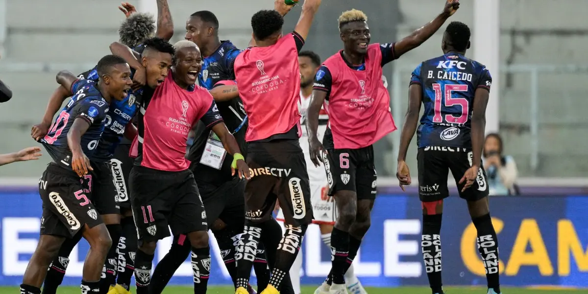 A torcida vive pedindo por sua contratação nas redes sociais