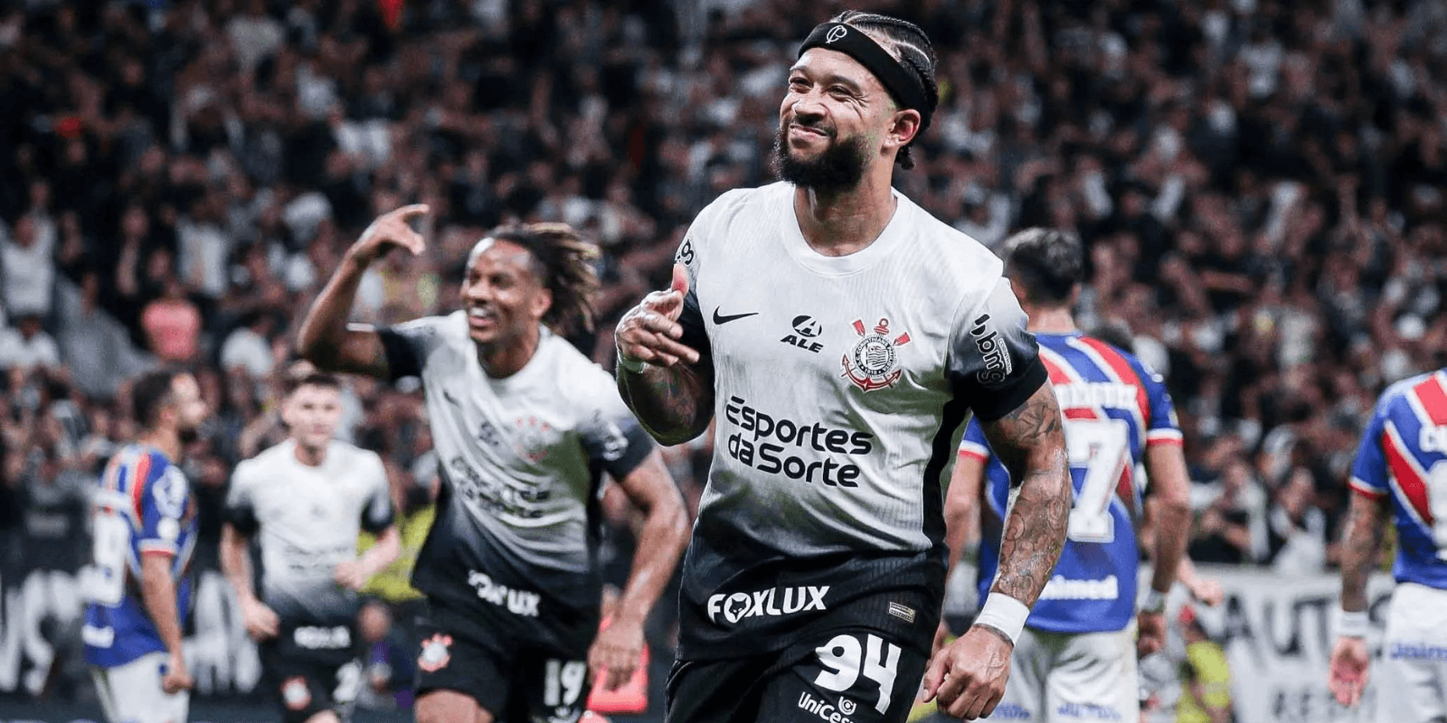 A verdade sobre as criticas de Memphis Depay (Foto: Corinthians)