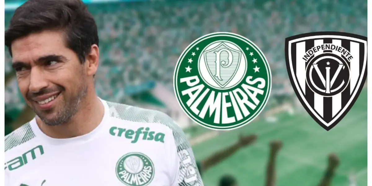 Abel Ferreira feliz com a camisa do Palmeiras
