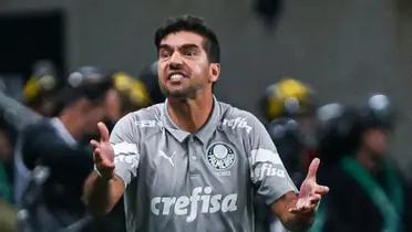Abel Ferreira tecnico do Palmeiras durante partida contra o Gremio no estadio Arena do Gremio pelo campeonato Brasileiro A 2023. Foto: Maxi Franzoi/AGIF