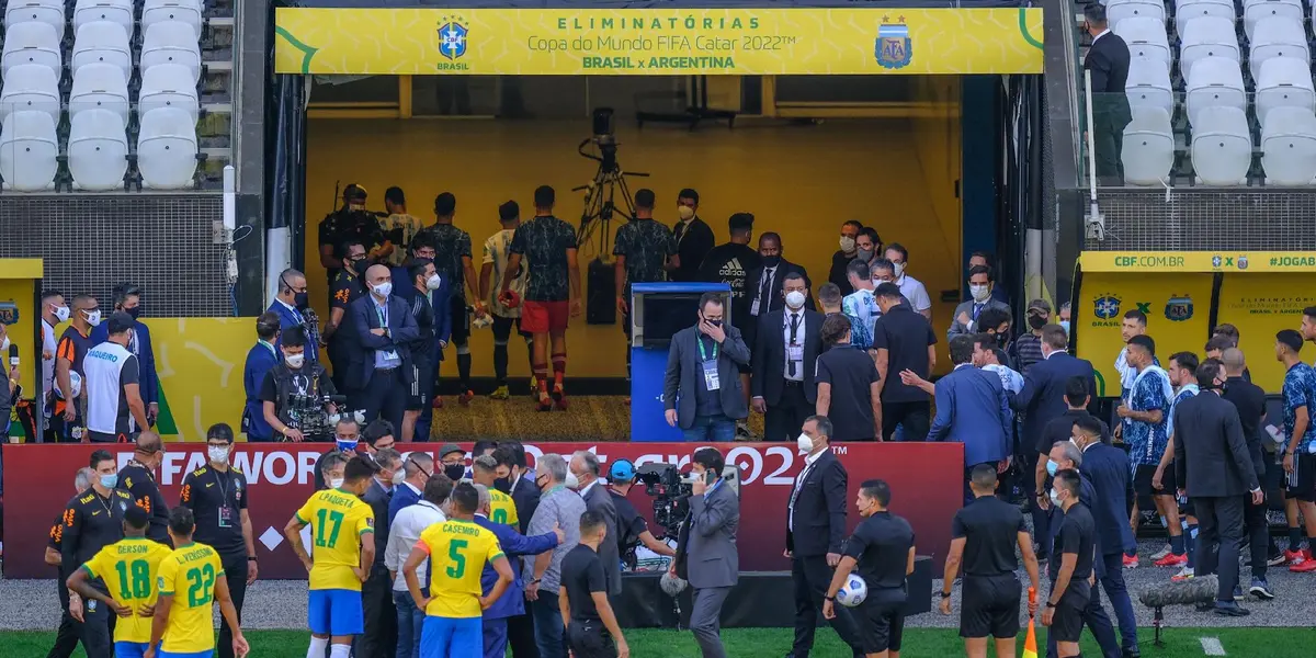 Agência de vigilância sanitária interrompeu a partida entre Brasil e Argentina aos cinco minutos de jogo